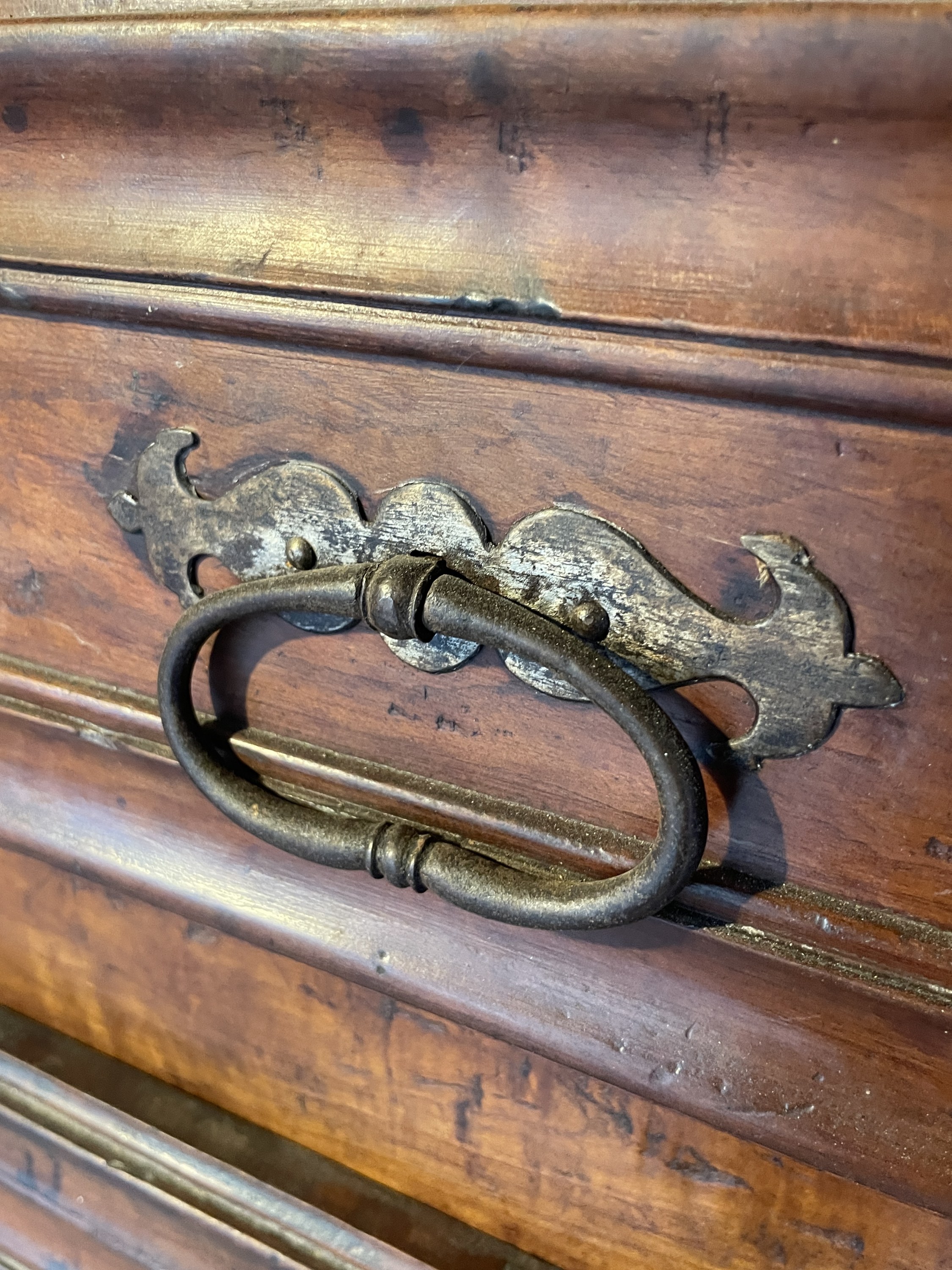 Armoire Louis XIII — 17th-Century Solid Oak, Pointes de Diamant — photo 10