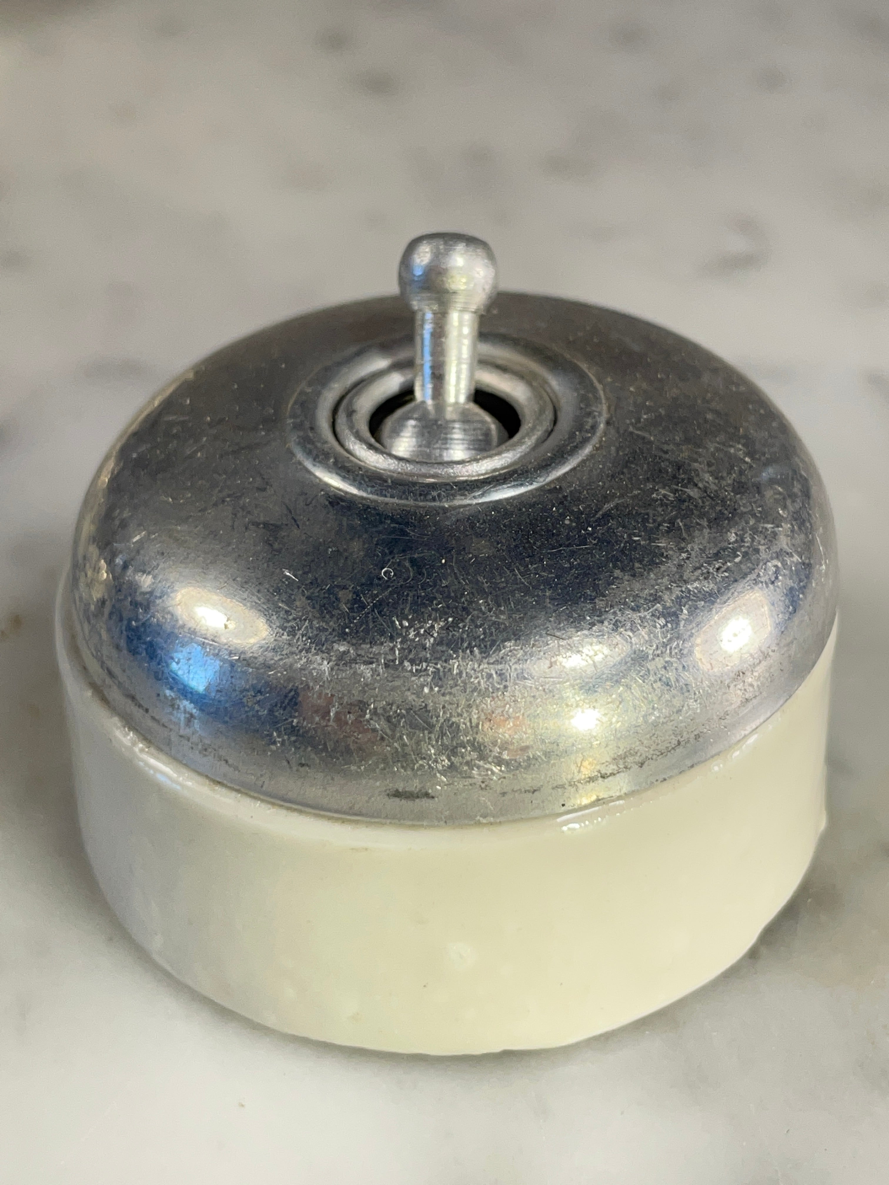 Set of 5 Vintage Metal & Ceramic Toggle Light Switches – Mid-Century — photo 2
