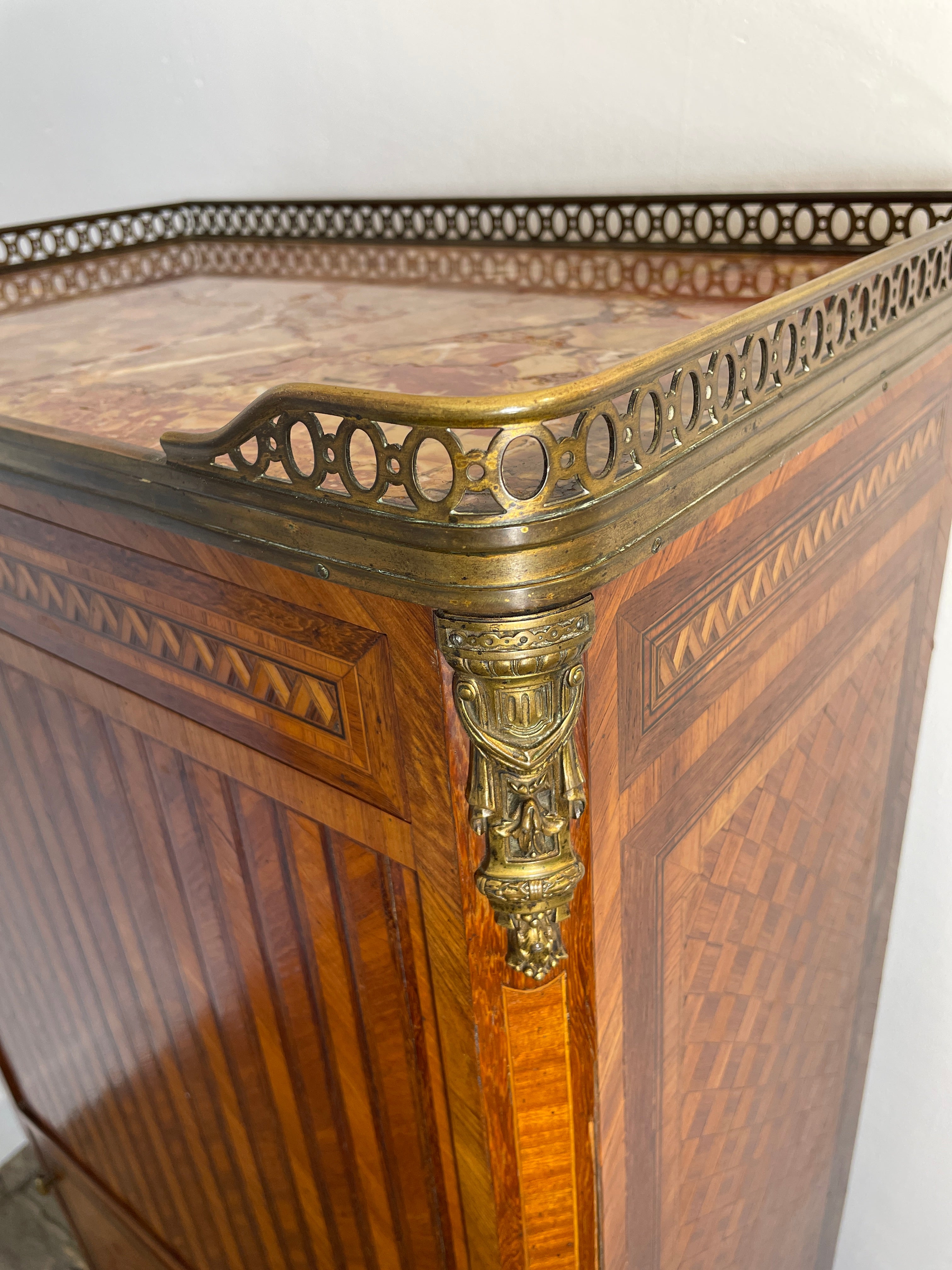 Exquisite Louis XVI-Style Marquetry Cabinet with Brass Gallery and Marble Top — photo 4