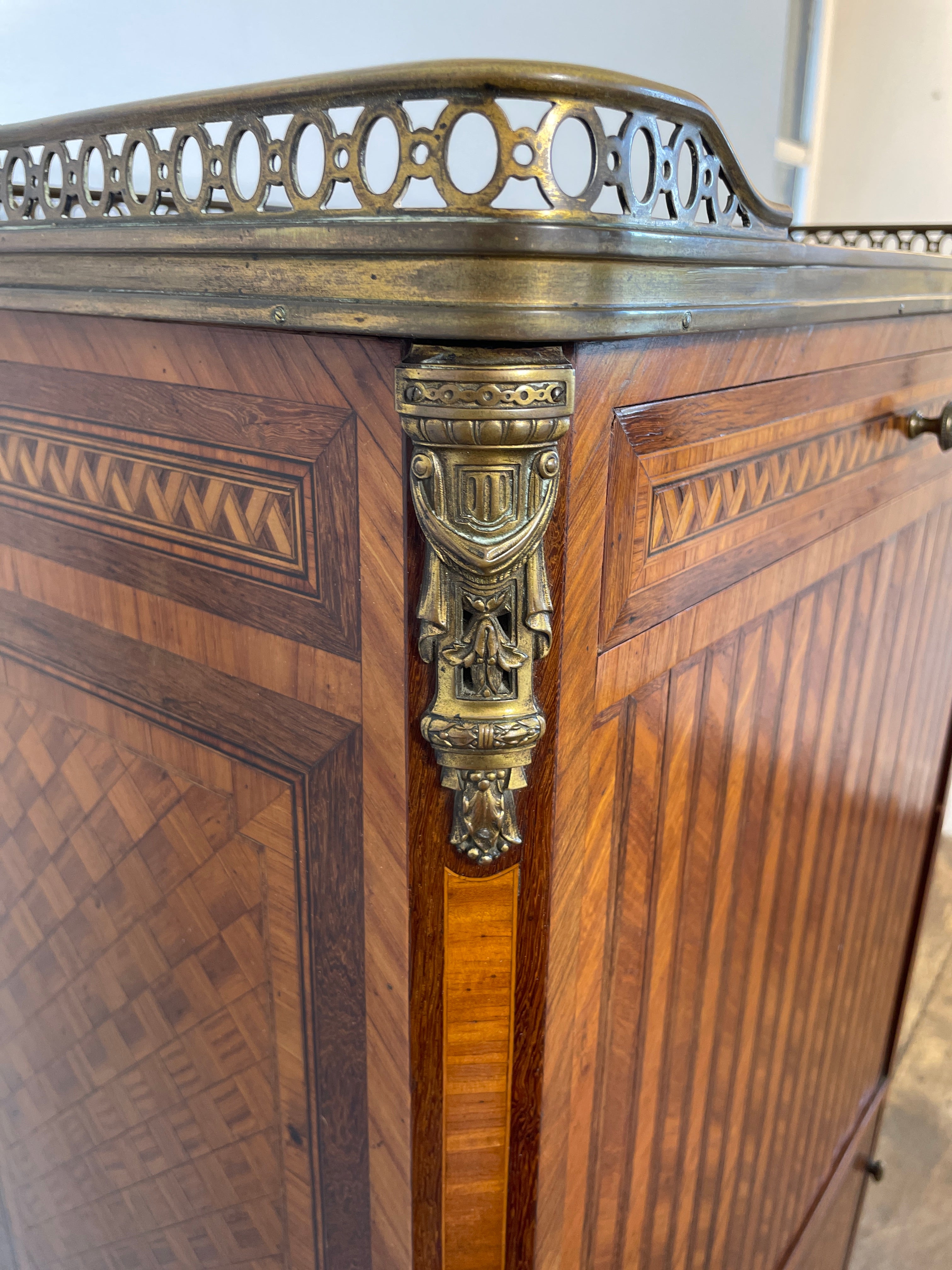 Exquisite Louis XVI-Style Marquetry Cabinet with Brass Gallery and Marble Top — photo 7
