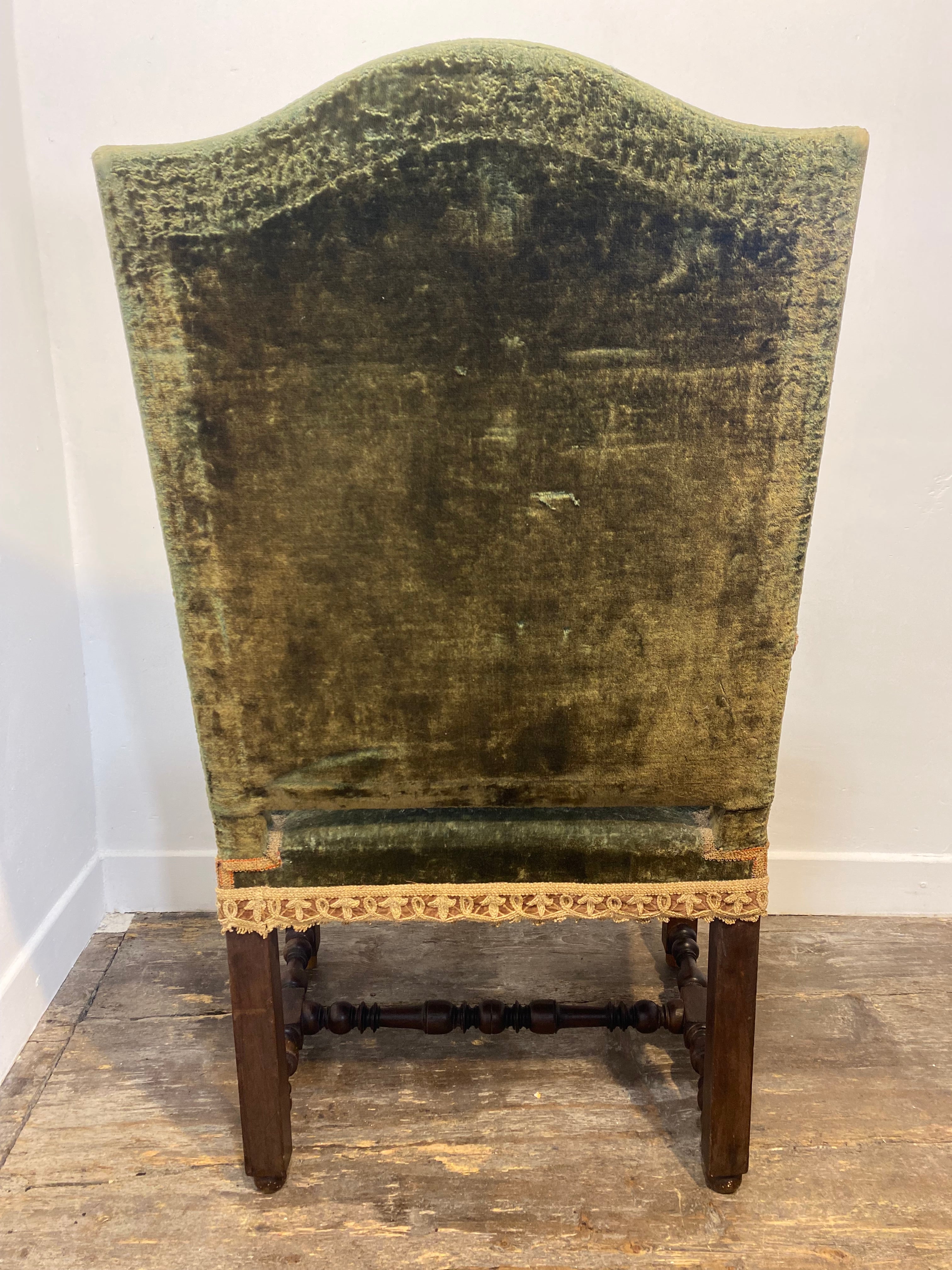 Antique Louis XIII Armchair – Green Velvet, Ornate Wood Carvings — photo 11