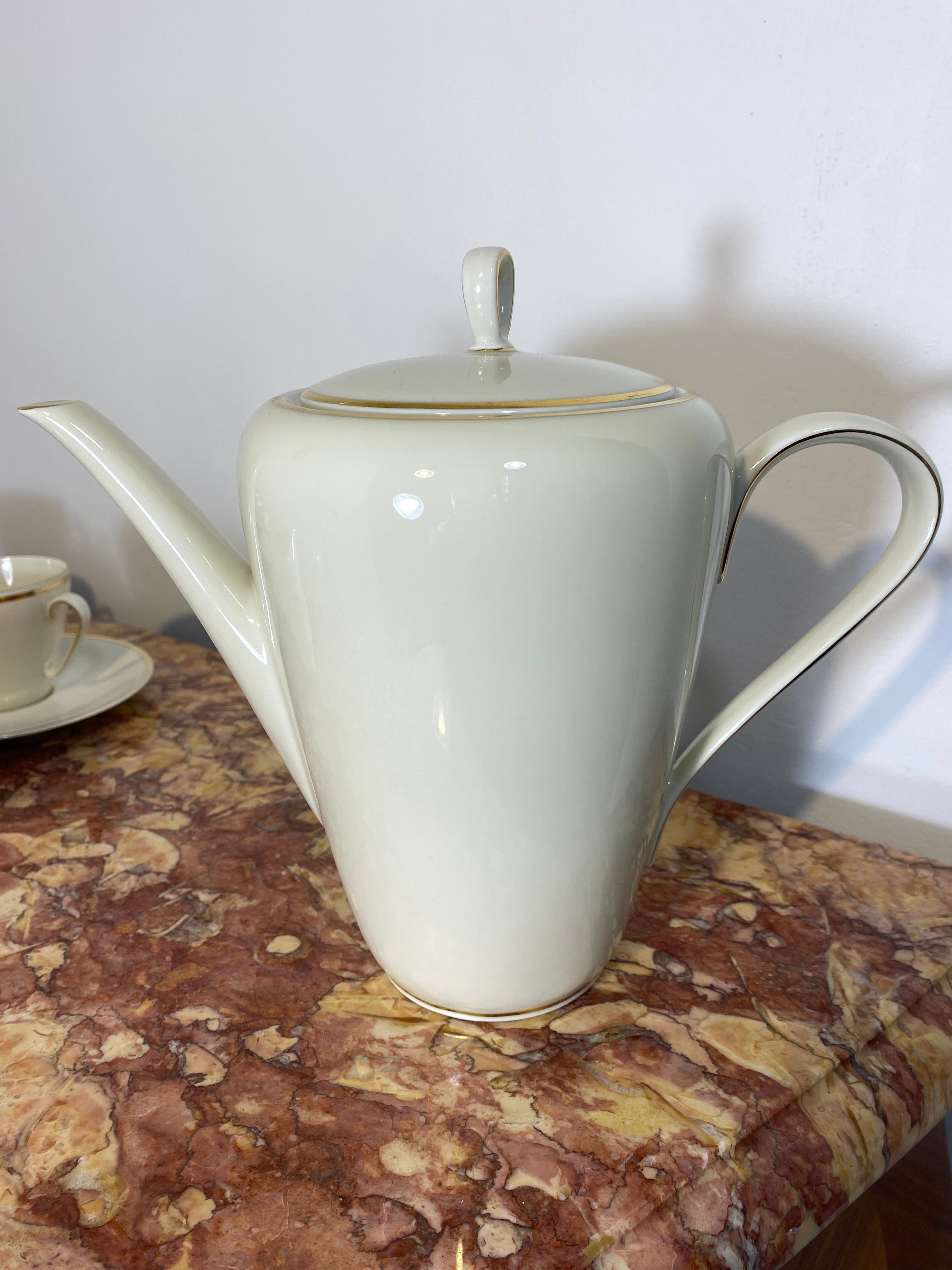 Vintage Bavarian Porcelain Tea Set – 9-Piece, Gilded Trim, Elegant — photo 3