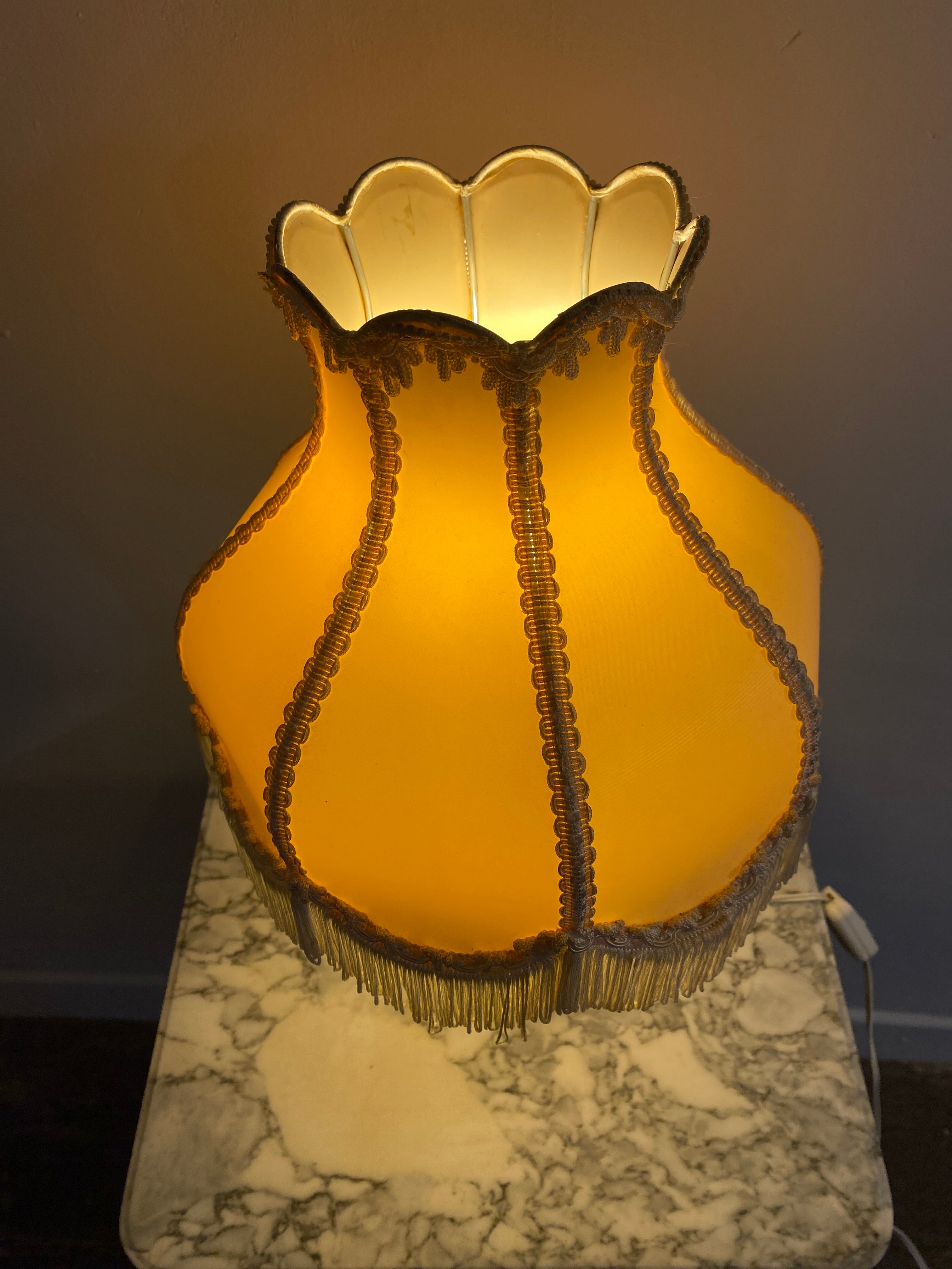 Vintage Alabaster Table Lamp – Victorian Revival Shade, 1930s-40s — photo 4