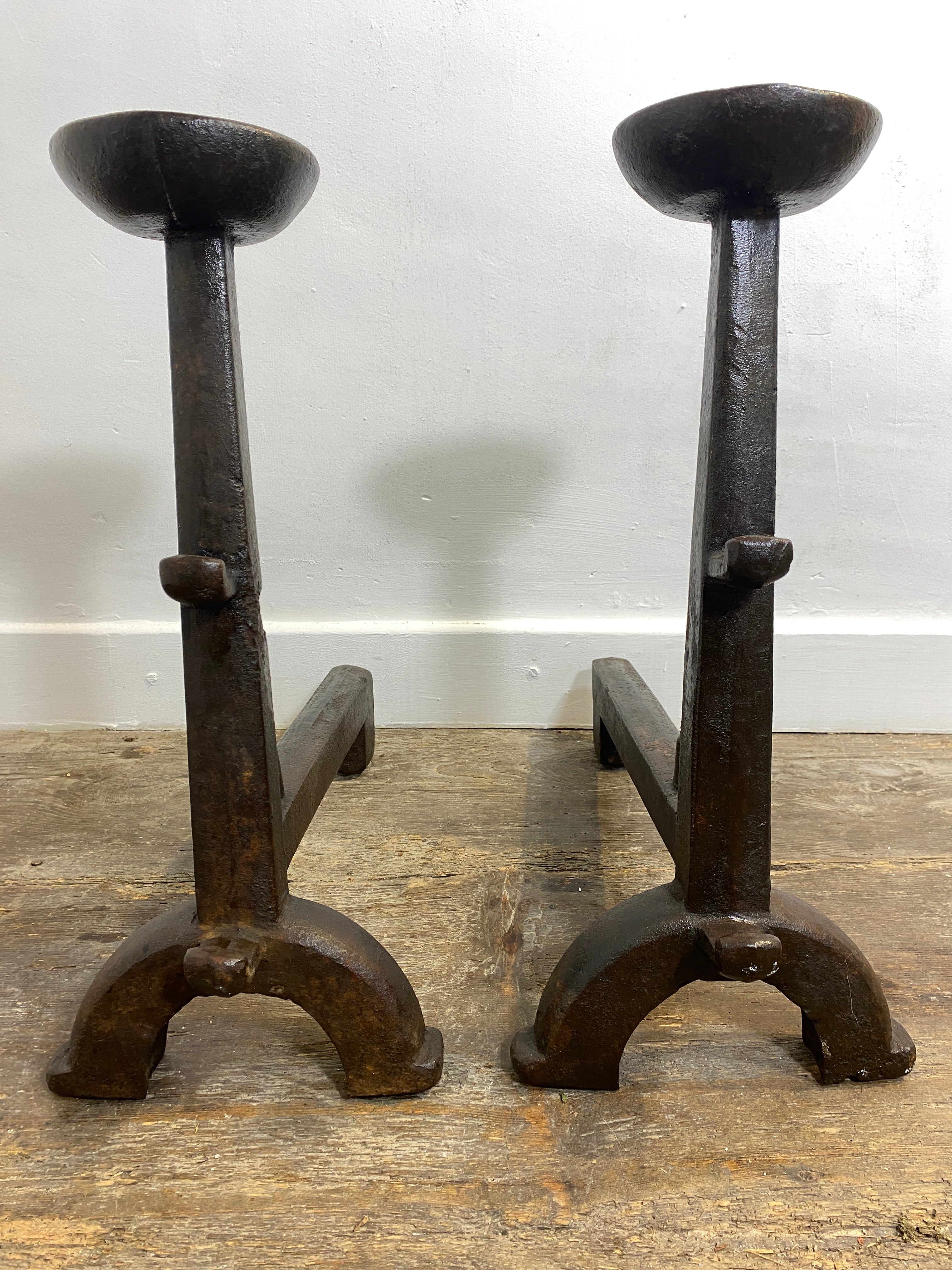 Antique Cast Iron Andirons Rustic 1900s Fireplace Accessories Log Holders Decor — photo 2