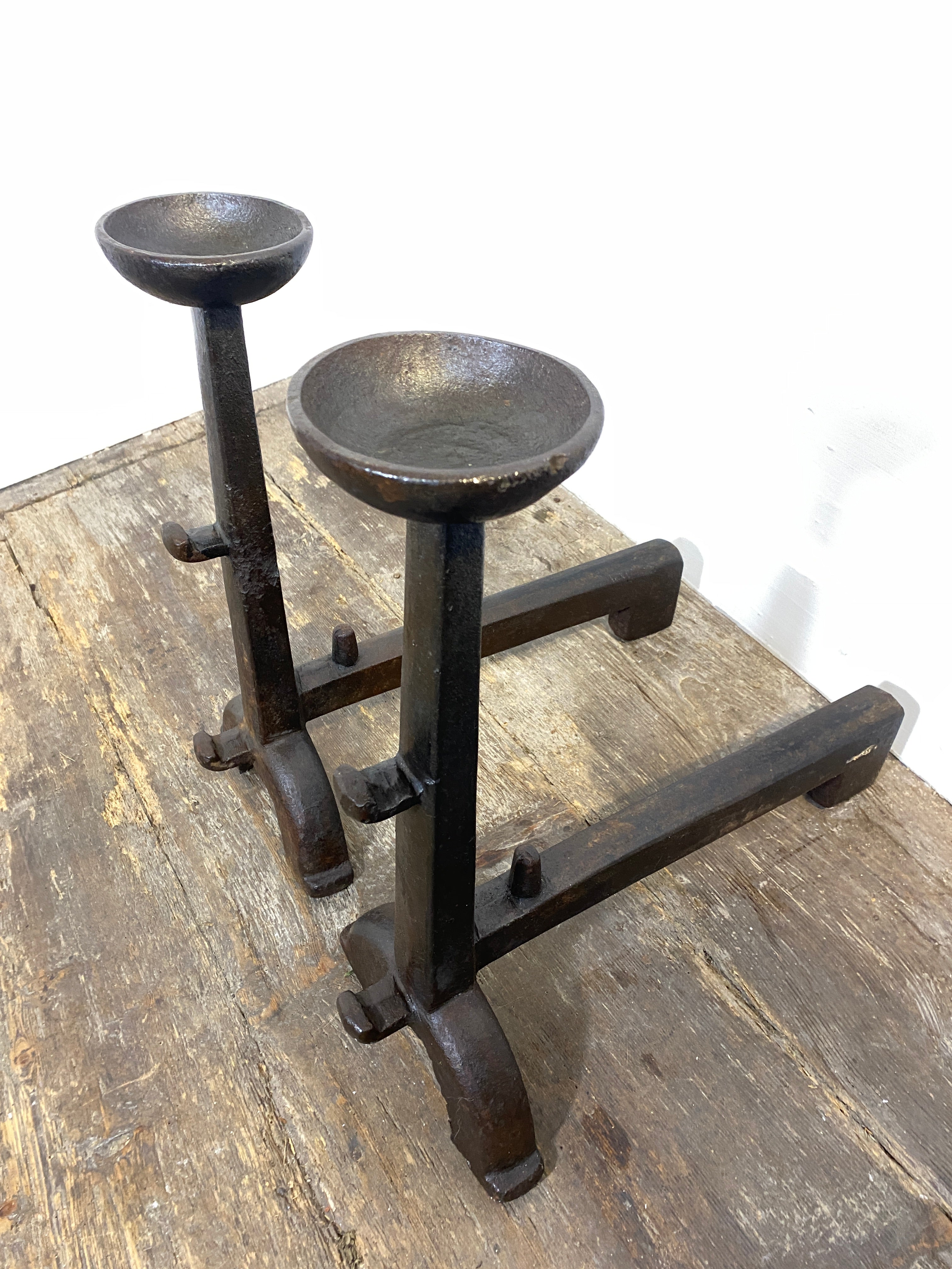 Antique Cast Iron Andirons Rustic 1900s Fireplace Accessories Log Holders Decor — photo 3