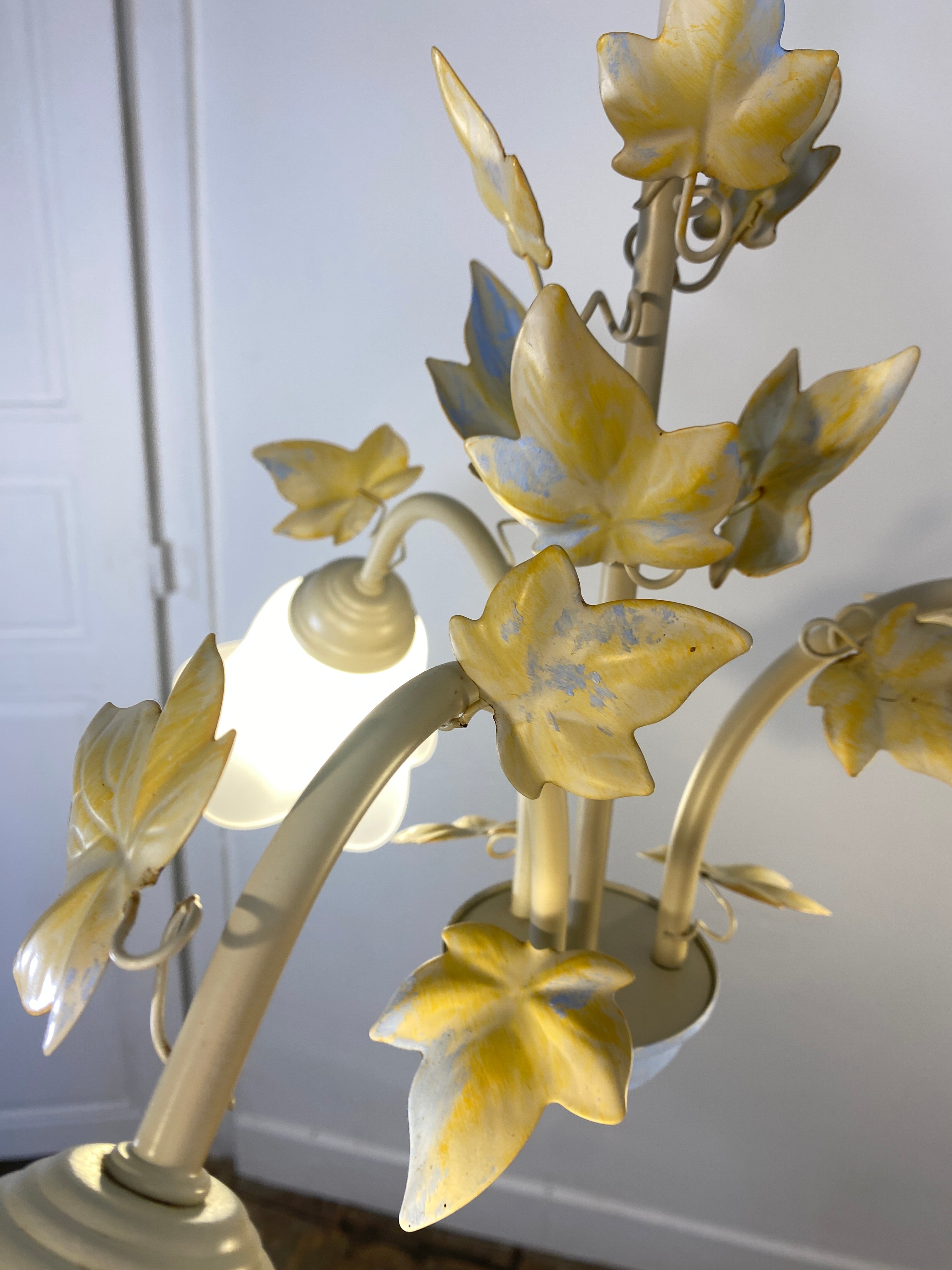 Vintage French Toleware Chandelier Frosted Glass Floral Ivy Shabby Chic 3-Light — photo 4