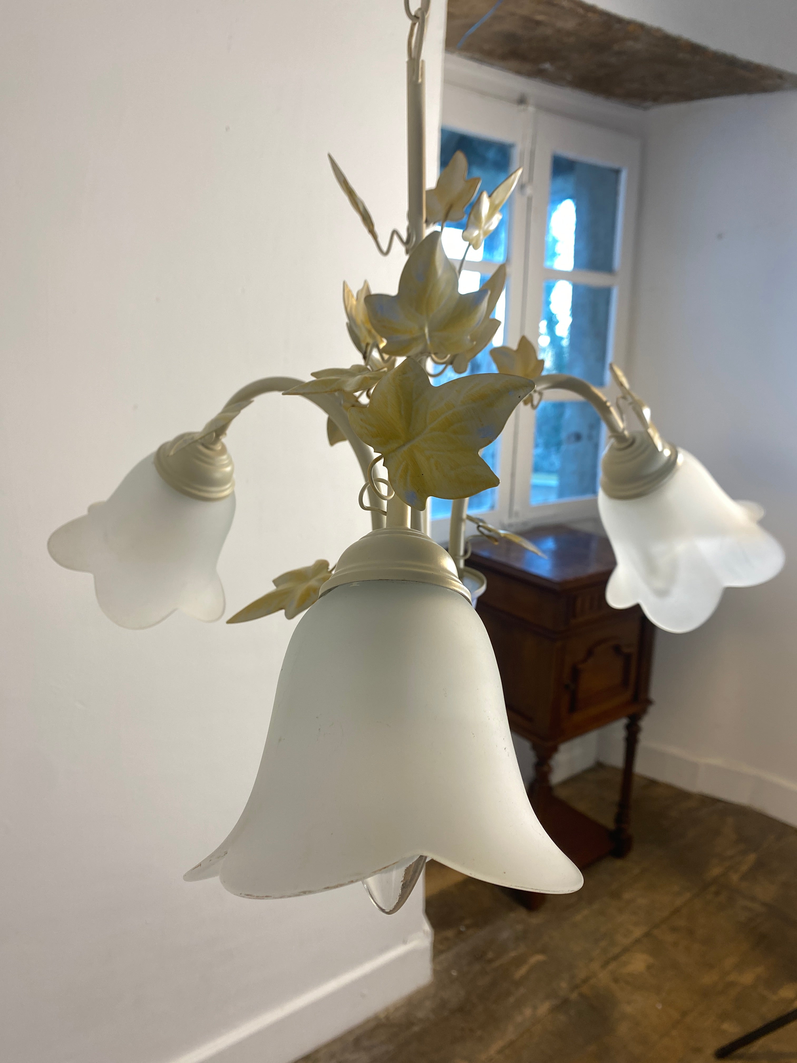 Vintage French Toleware Chandelier Frosted Glass Floral Ivy Shabby Chic 3-Light — photo 9